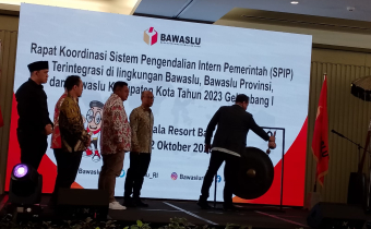 PIMPINAN BAWASLU WAKATOBI IKUTI RAKOR SISTEM PENGENDALIAN INTEREN PEMERINTAH